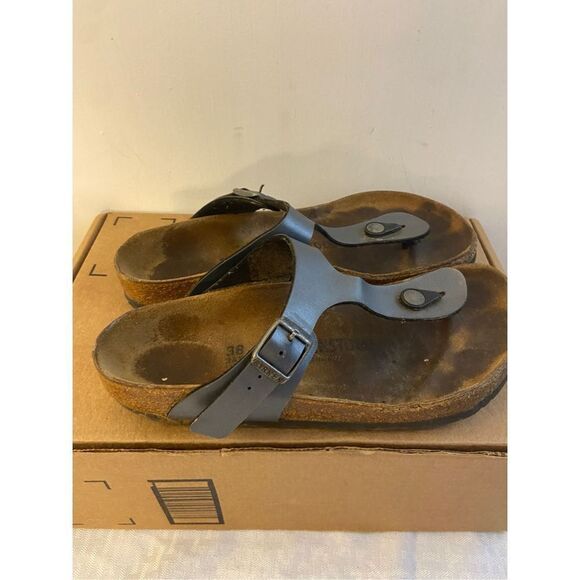 Birkenstock thong sandals 38 pewter color used size 8 - Picture 2 of 4